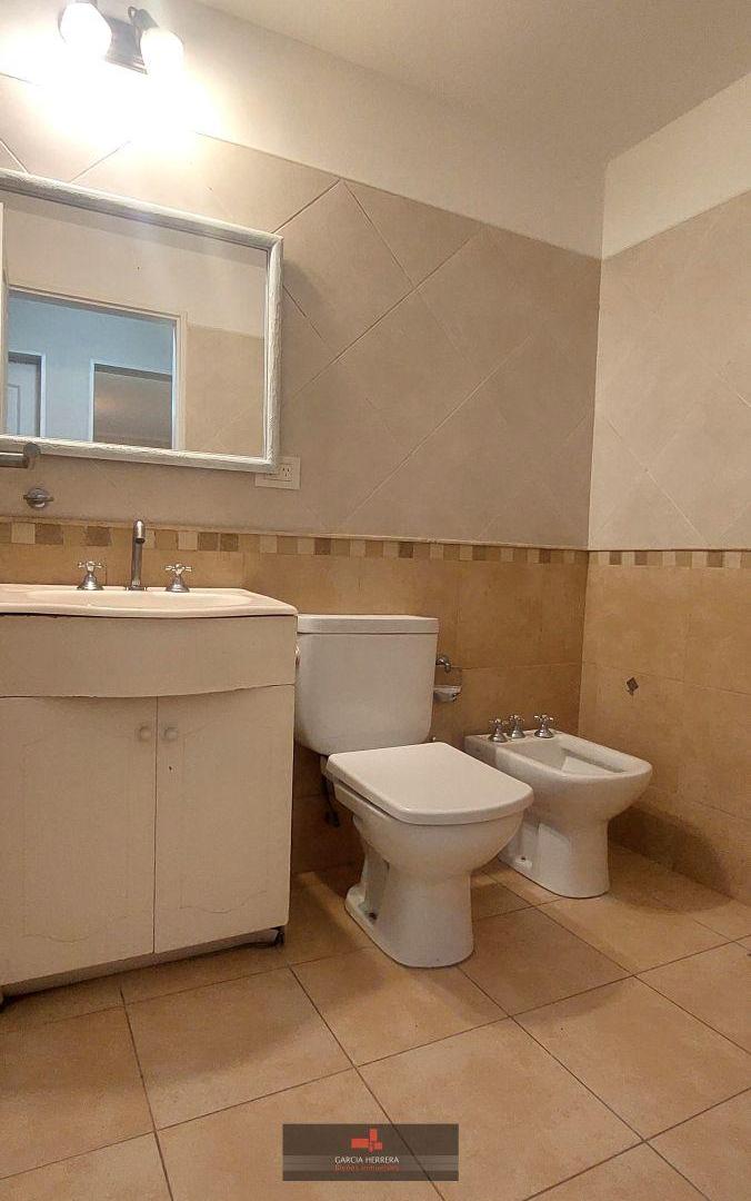 Foto de Departamento de 2 Dormitorios con Patio y Cochera en el Centro Nuevo de, imagen 5