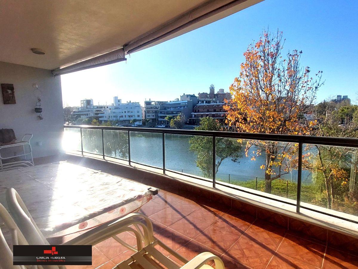 Foto de El departamento mas lindo sobre la costanera del Centro Nuevo., imagen 2