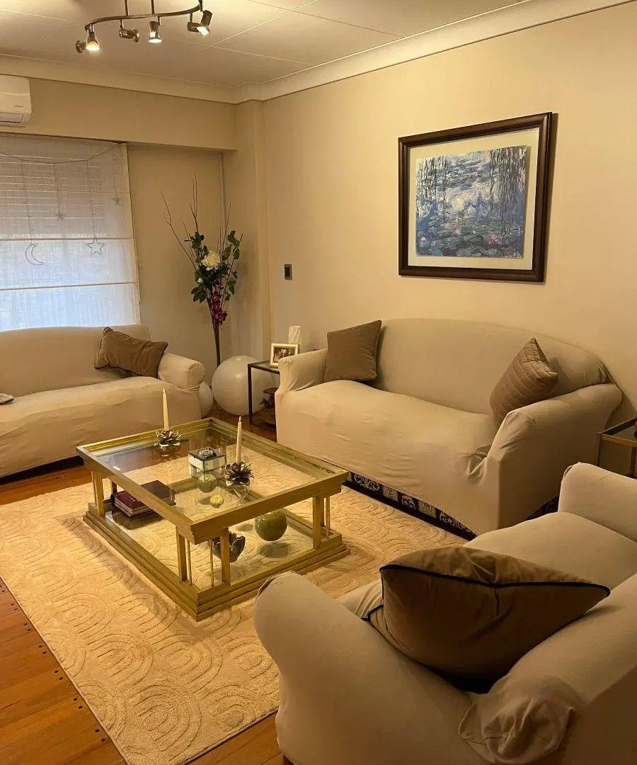Departamento en venta con espectacular patio y dos cocheras fijas 2