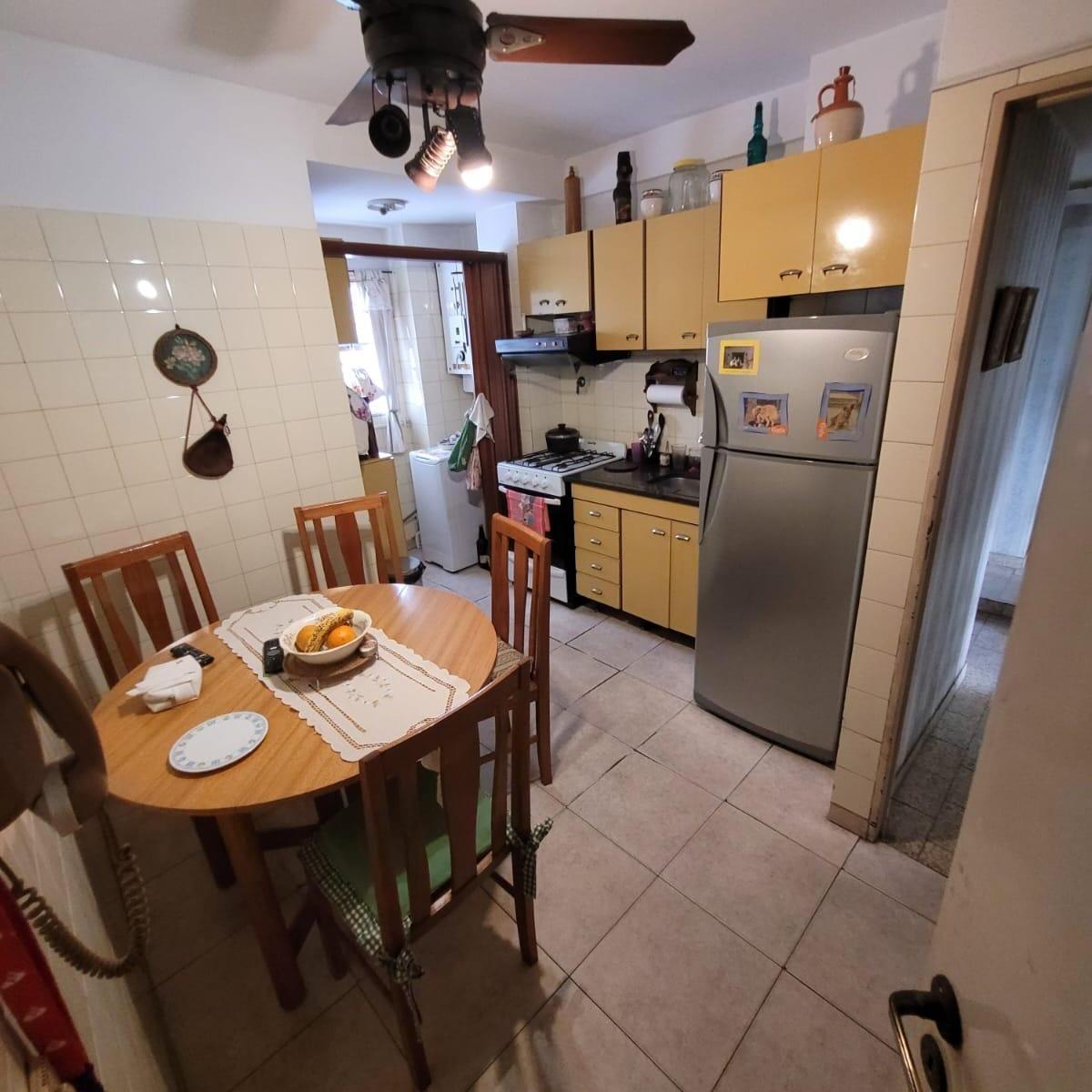Muy lindo departamento de 3 ambientes con balcon