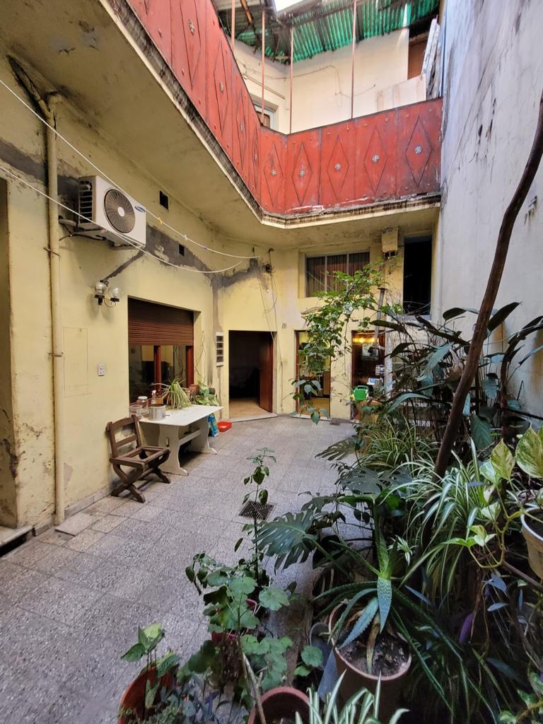 LOCAL CON VIVIENDA EN PLANTA BAJA