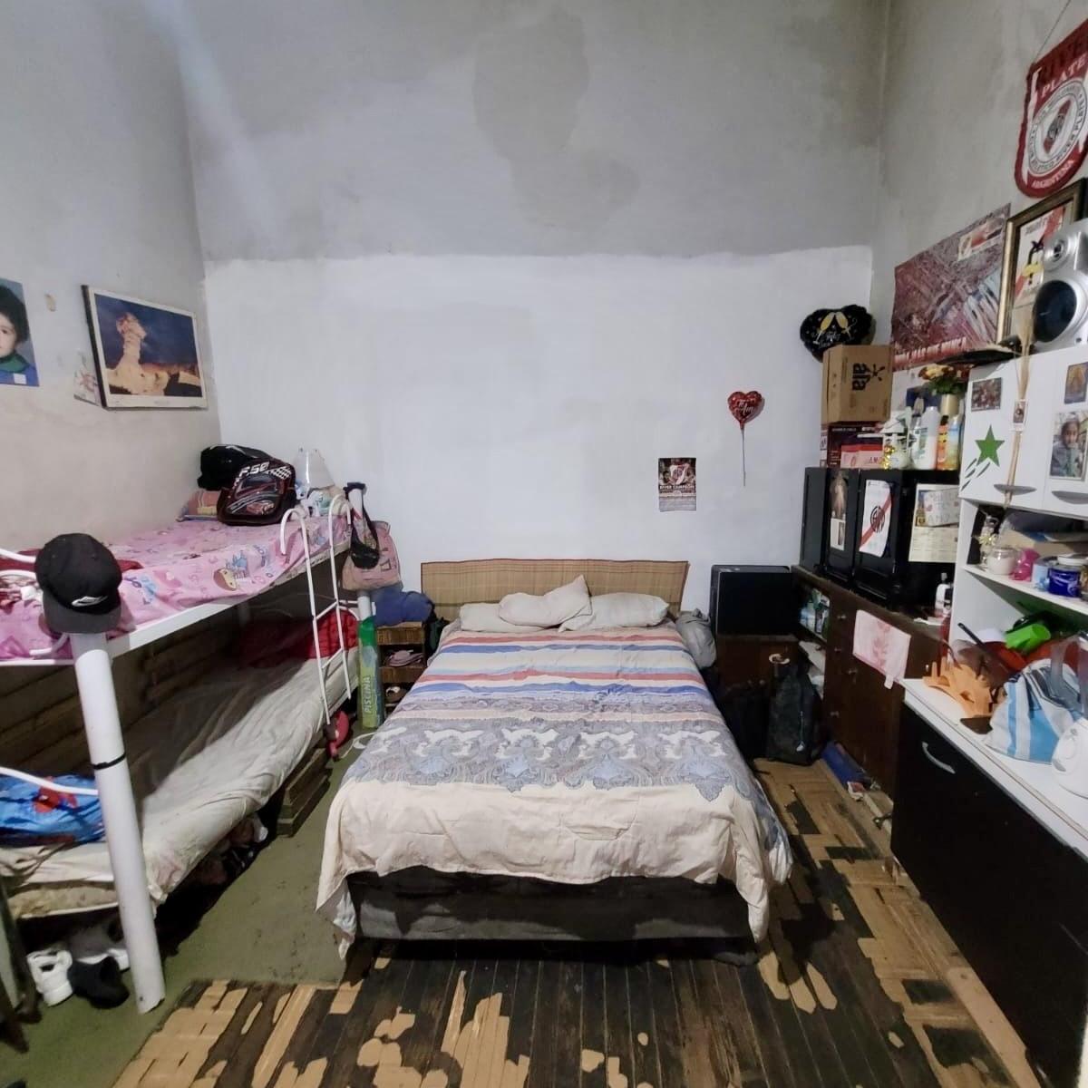 PH en Venta de 4 Ambientes con Patio a Reciclar 1