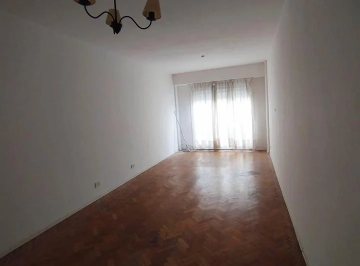 MONOAMBIENTE EN ALQUILER EN EL BARRIO DE FLORESTA  3