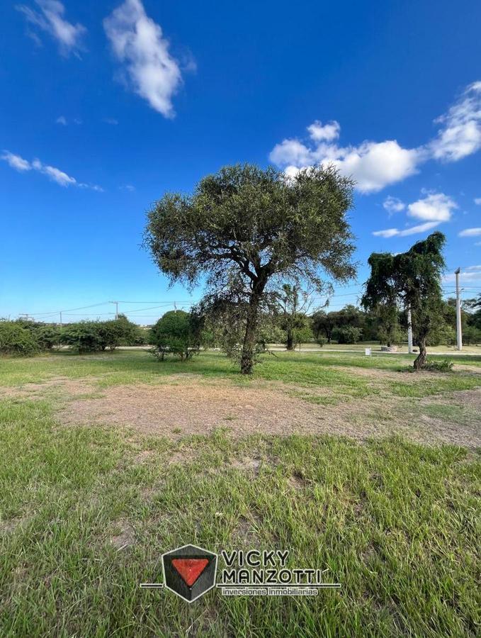 Lote 450 m² - Barrio Cerrado - La Adela 1