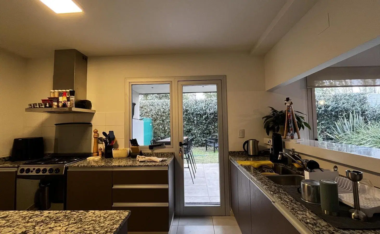 Casa en alquiler de 2 dormitorios en Rossën, Valle Escondido 4