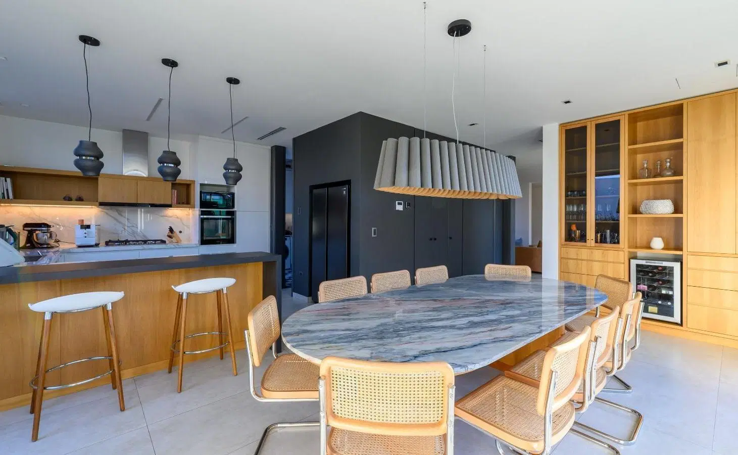 Exclusiva casa en venta de 3 dormitorios en Los Cerezos, Valle Escondido 5