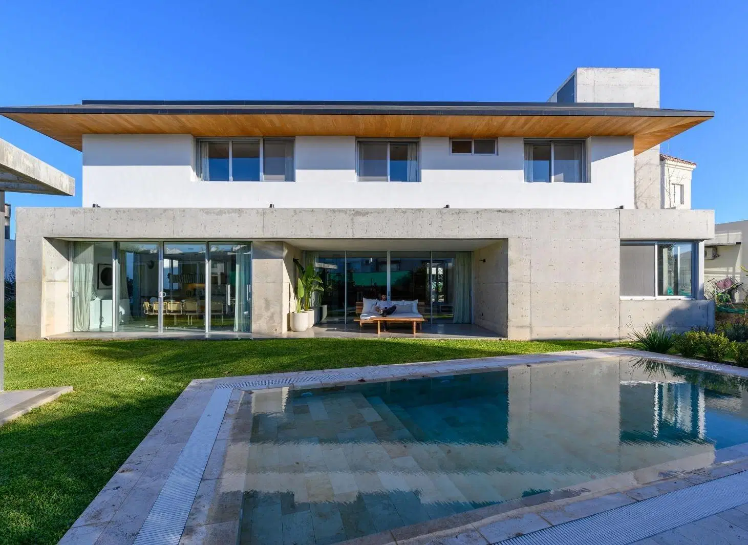 Exclusiva casa en venta de 3 dormitorios en Los Cerezos, Valle Escondido 8