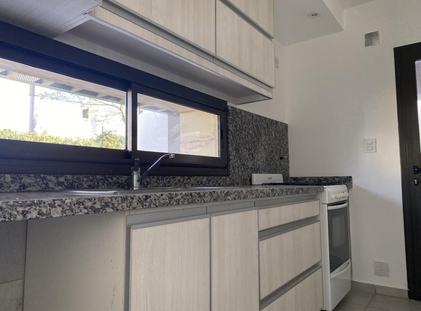 Foto de Casa en Alquiler de 2 dormitorios en Las Piedras, Valle Escondido, imagen 5