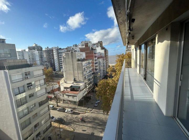 VENTA Apartamento 3 dorms garaje terraza Pocitos 3