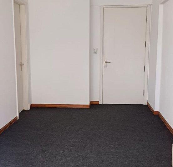 ALQUILER oficina Ciudad Vieja 1