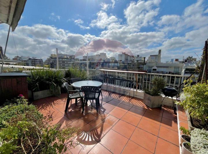 ALQUILER PENTHOUSE 1 DORM POCITOS SEMI-AMOBLADO 2