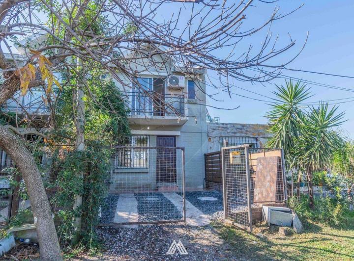 Alquiler casa duplex 2 dorm. en Villa Argentina 3
