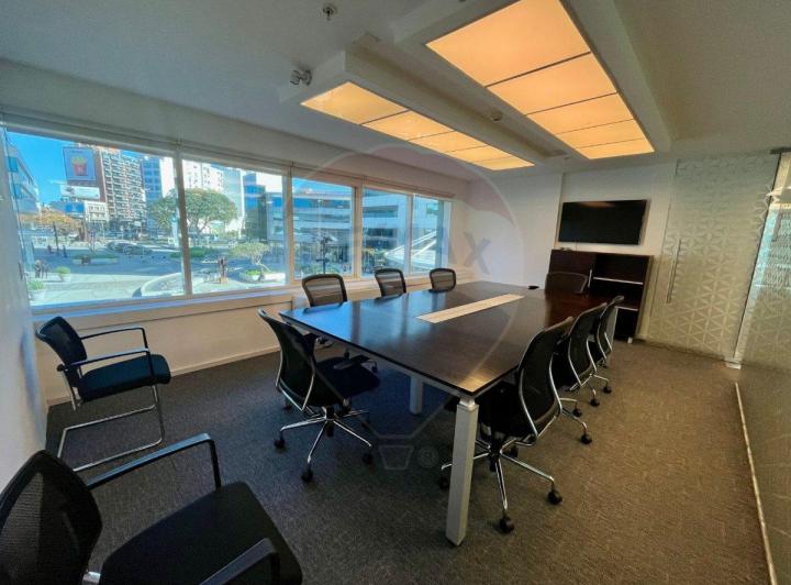ALQUILER OFICINA EN WORLD TRADE CENTER 247m2 2