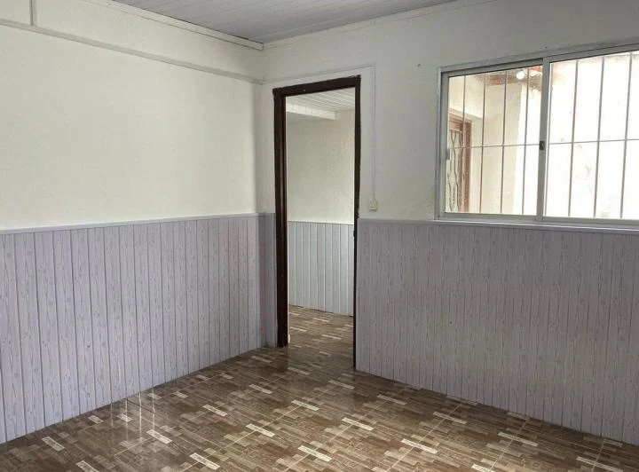 Alquiler casa un dormitorio en el centro de Pando 3