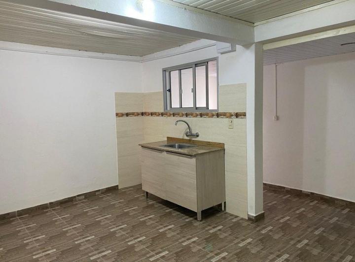 Alquiler casa un dormitorio en el centro de Pando 5