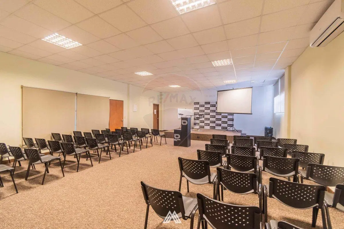 VENTA SEMIPISO DE OFICINAS EQUIPADO EN CENTRO 5
