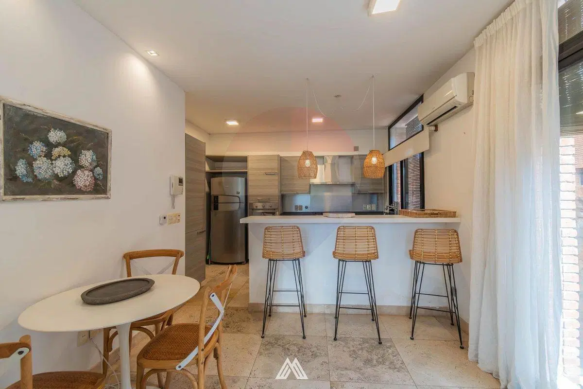 SE ALQUILA DUPLEX 3 DORMITORIOS 2 GARAGES CARRASCO 3