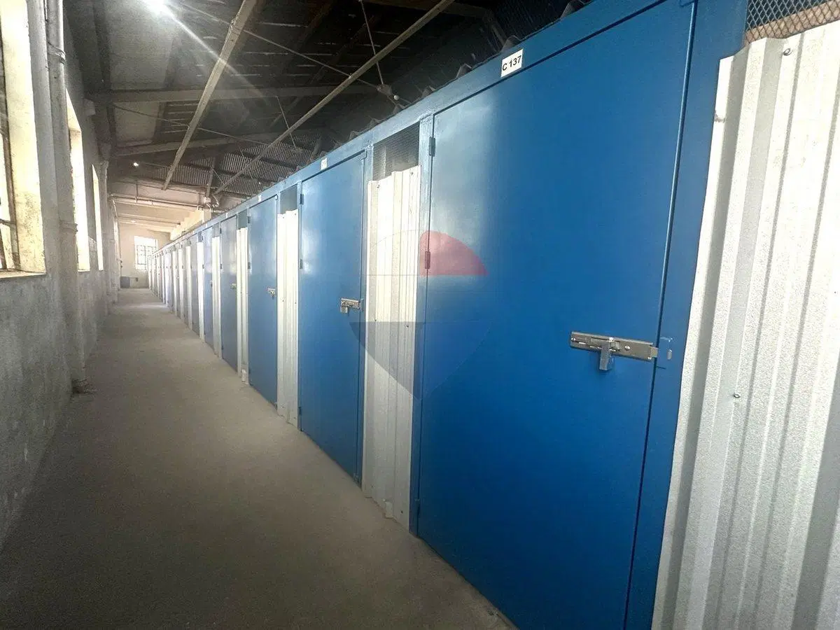 ALQUILER DE BOXES Y DEPÓSITOS FLOR DE MAROÑAS 2