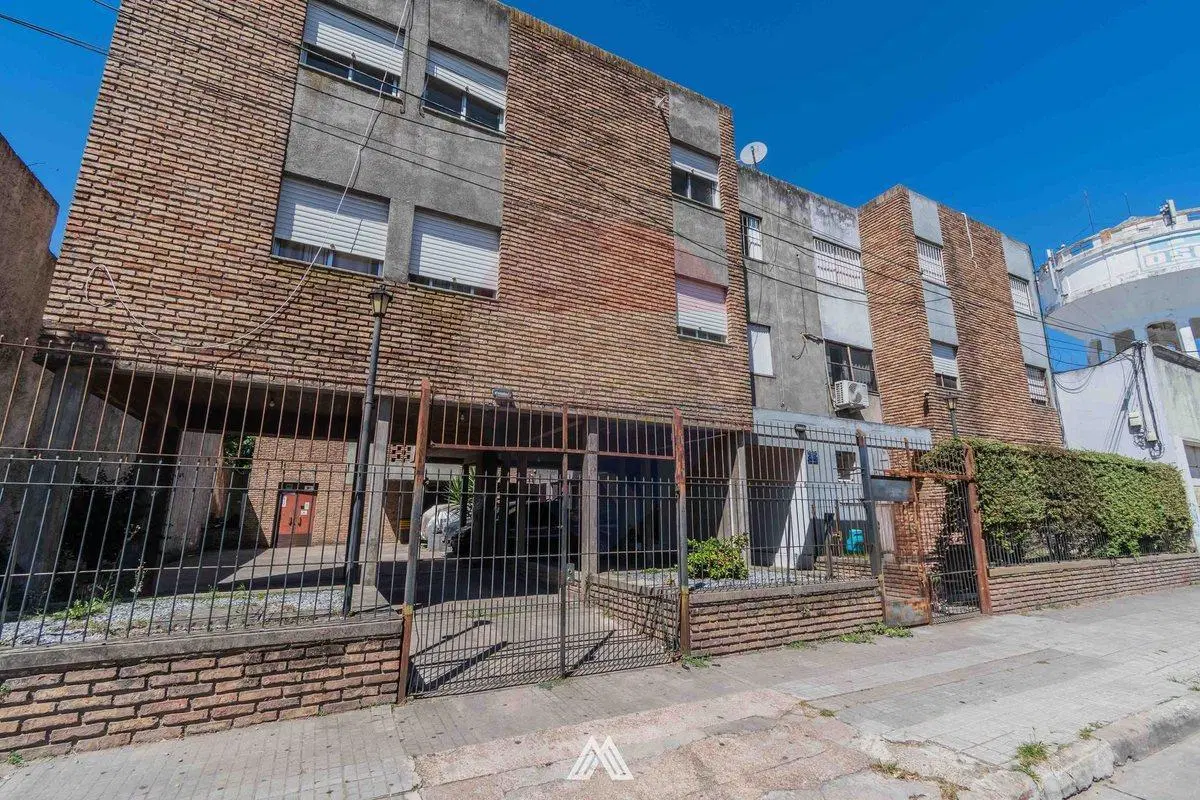 Venta de Apartamento tres dormitorios Pando 3