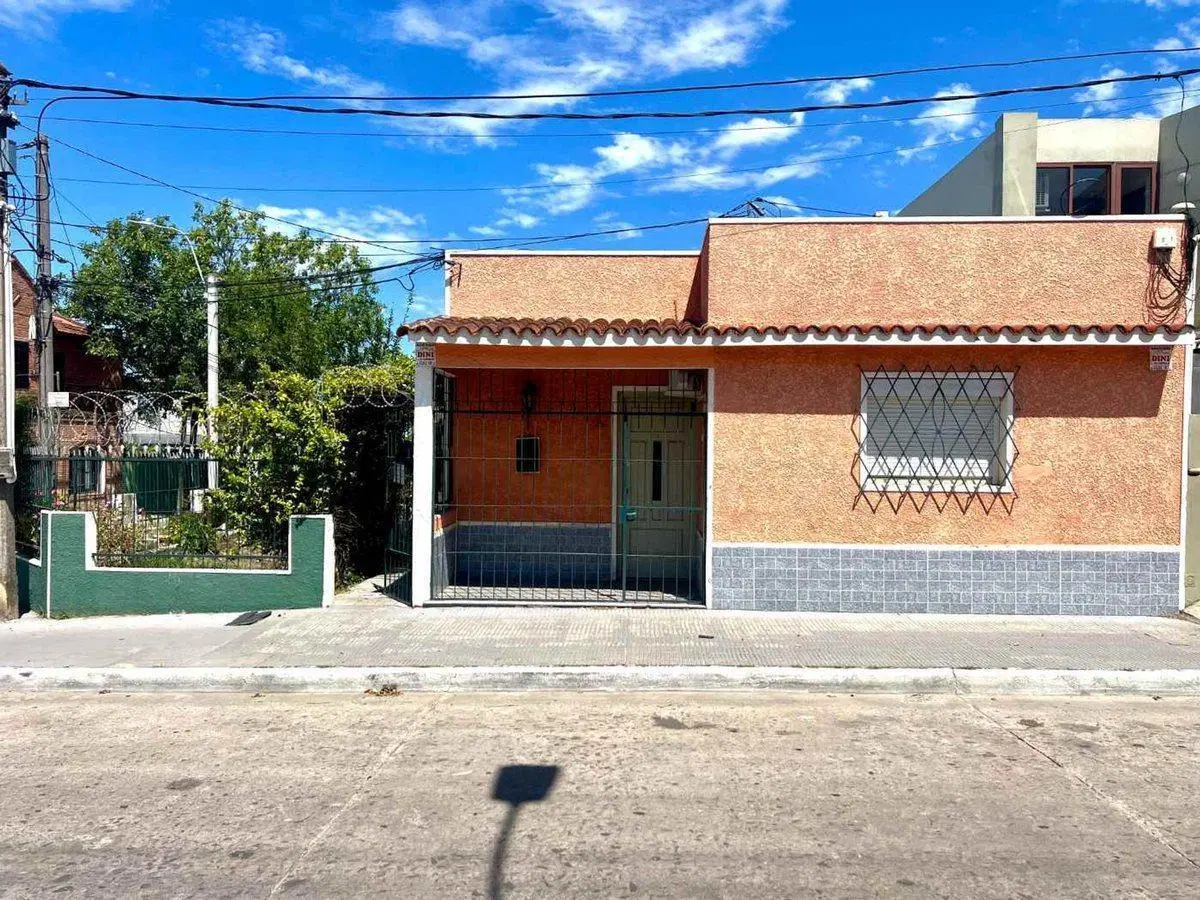 Venta casa en Pando dos dormitorios y garaje 3