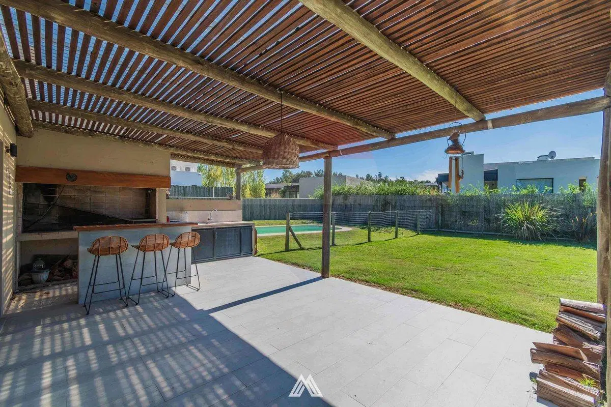 Venta casa 3 dorm Viñedos de la Tahona con piscina 1