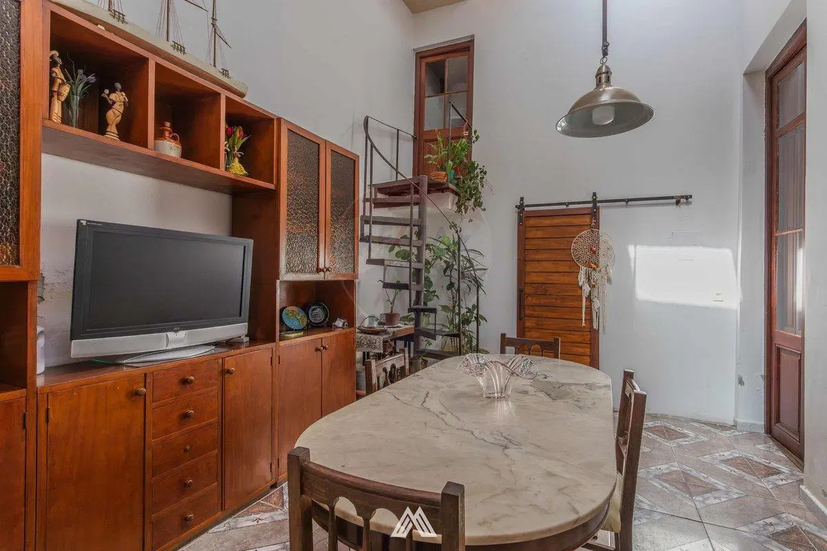 Venta casa 4 dormitorios 3 baños Tres Cruces 4