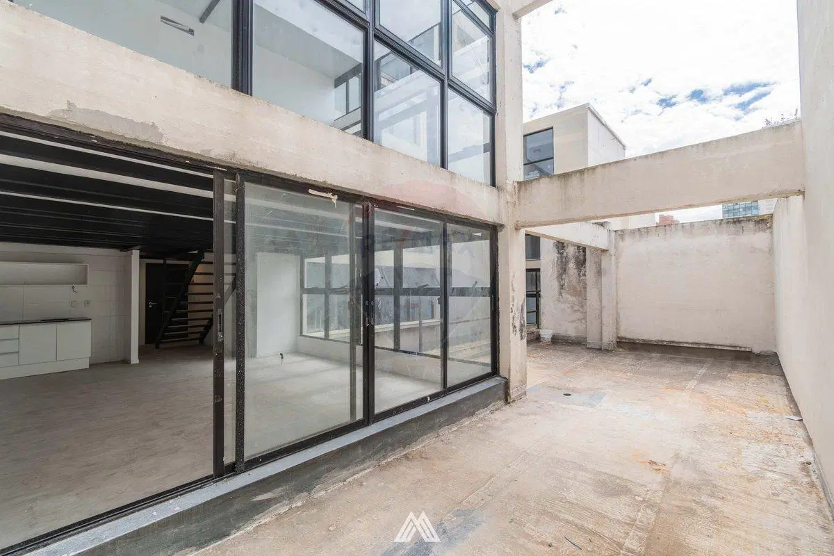 Alquiler y o Venta oficina reciclado Ciudad Vieja 5