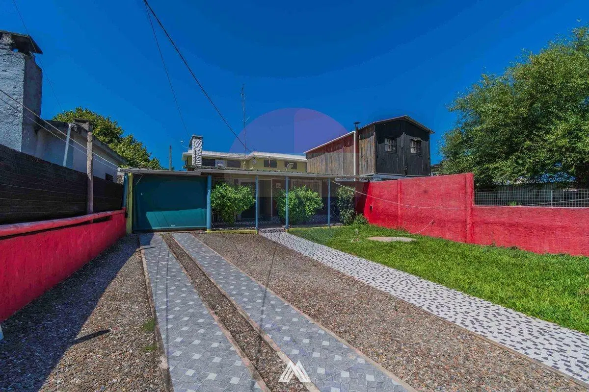 Venta de casa dos o tres dormitorios Pando 5