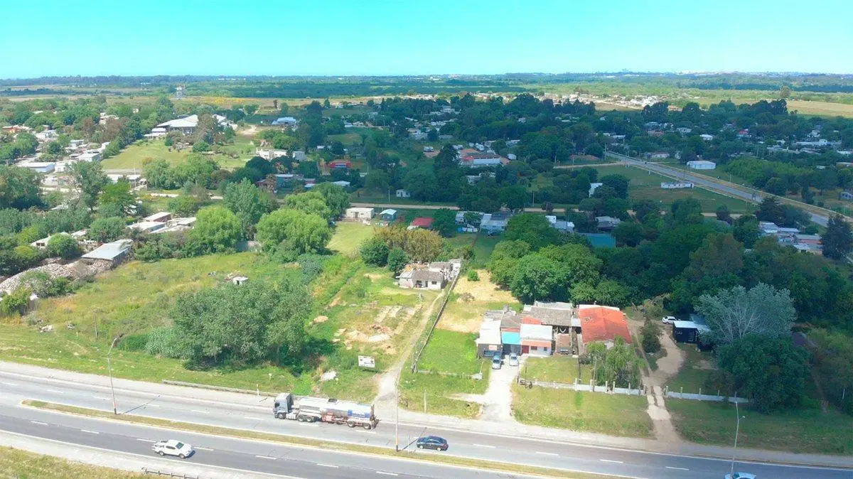 Venta terreno sobre Ruta 102 cerca de Zonamerica 2