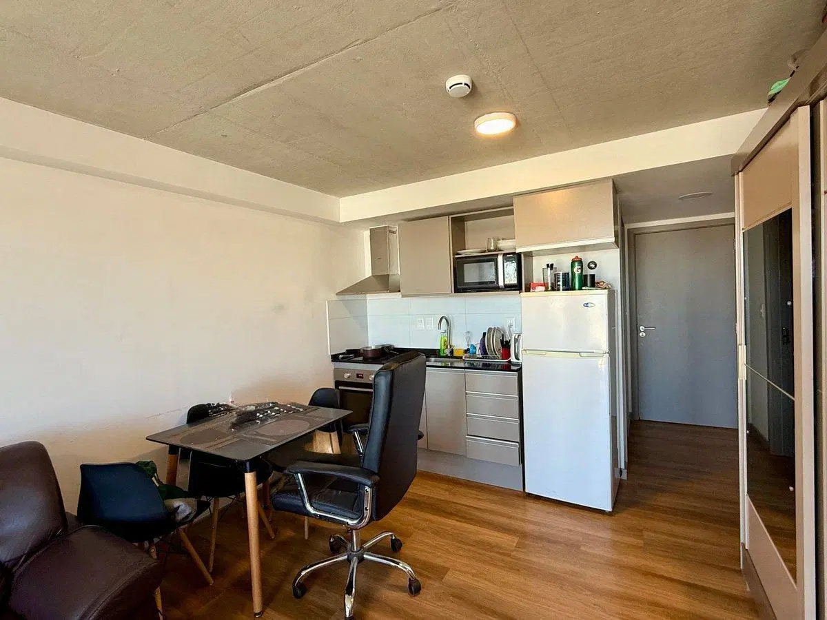 Alquiler apartamento monoambiente Pocitos balcón 4