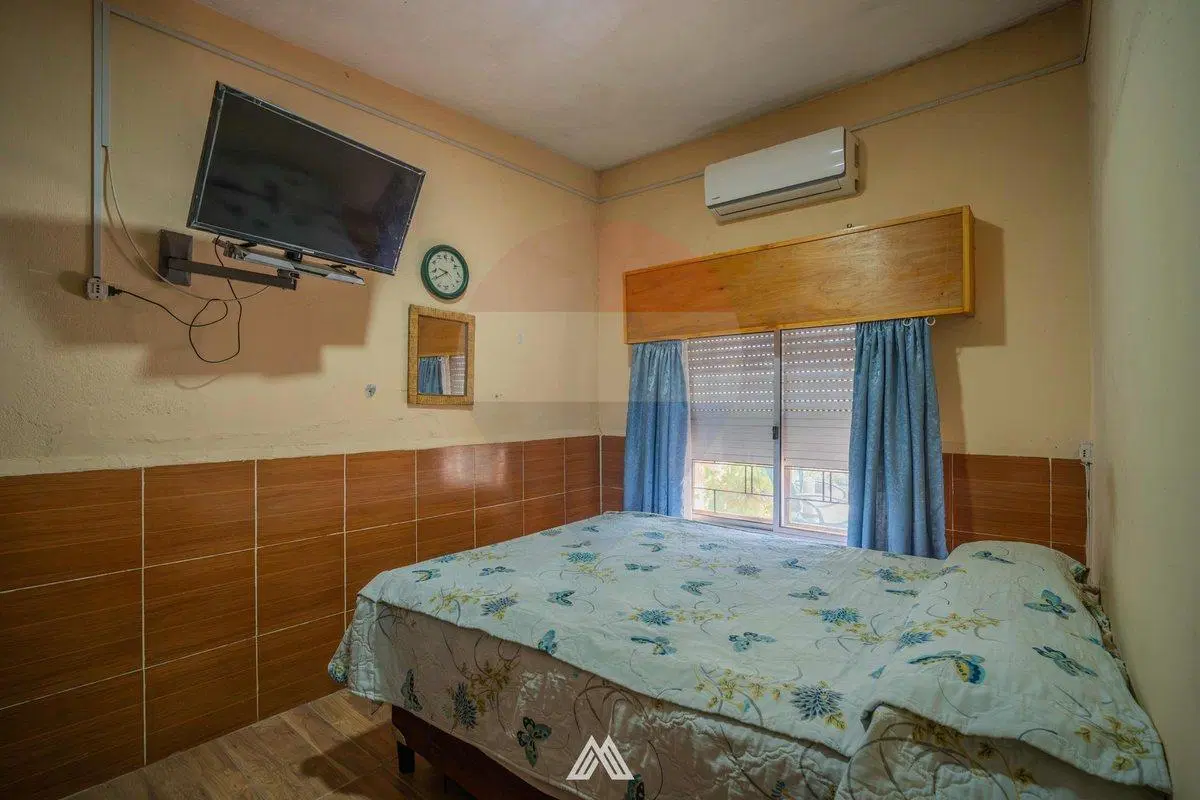 VENTA CASA 2 DORMITORIOS Y APTO LAS PIEDRAS 5