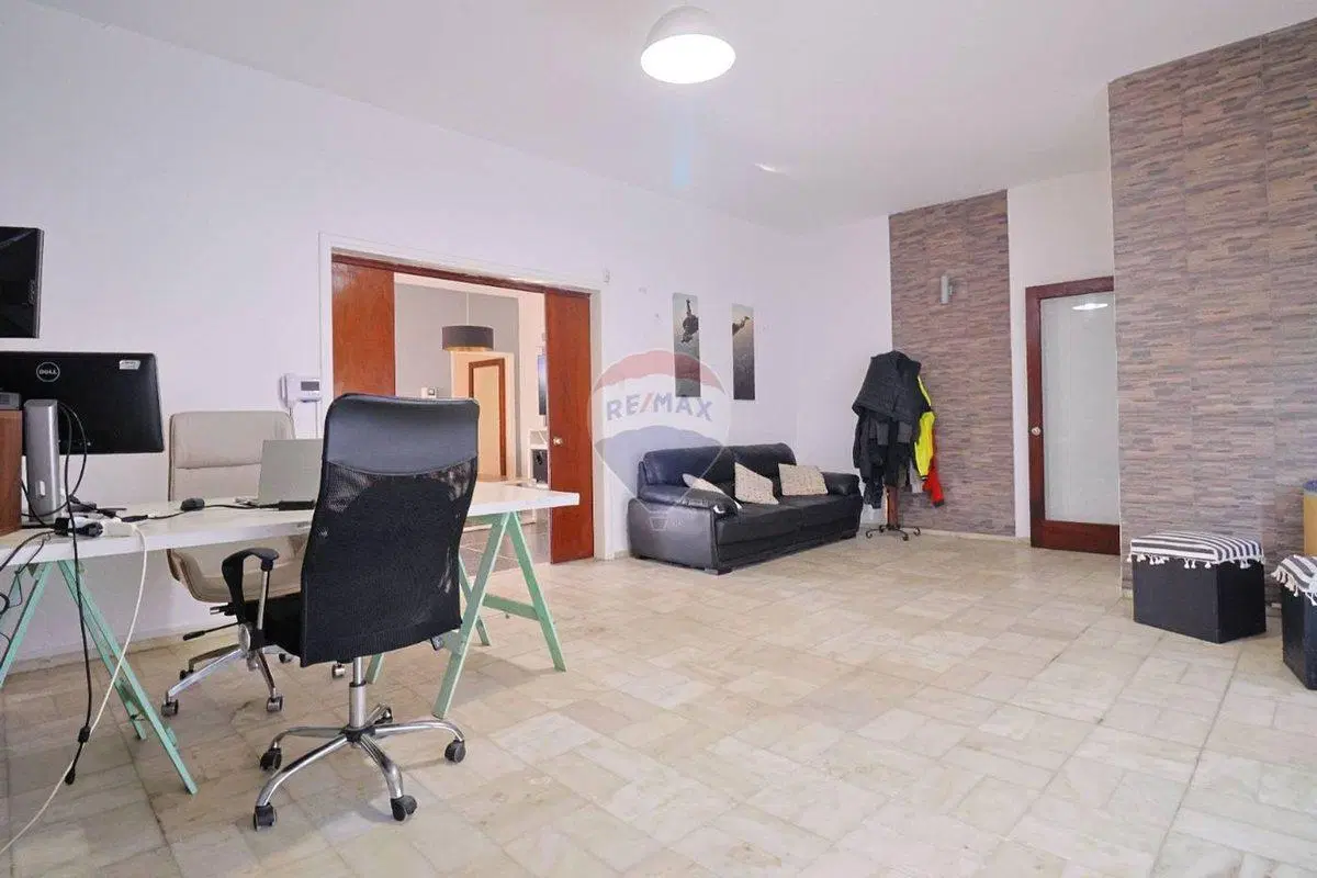 Venta Casa 3 dormitorios La Paz Local Comercial 4