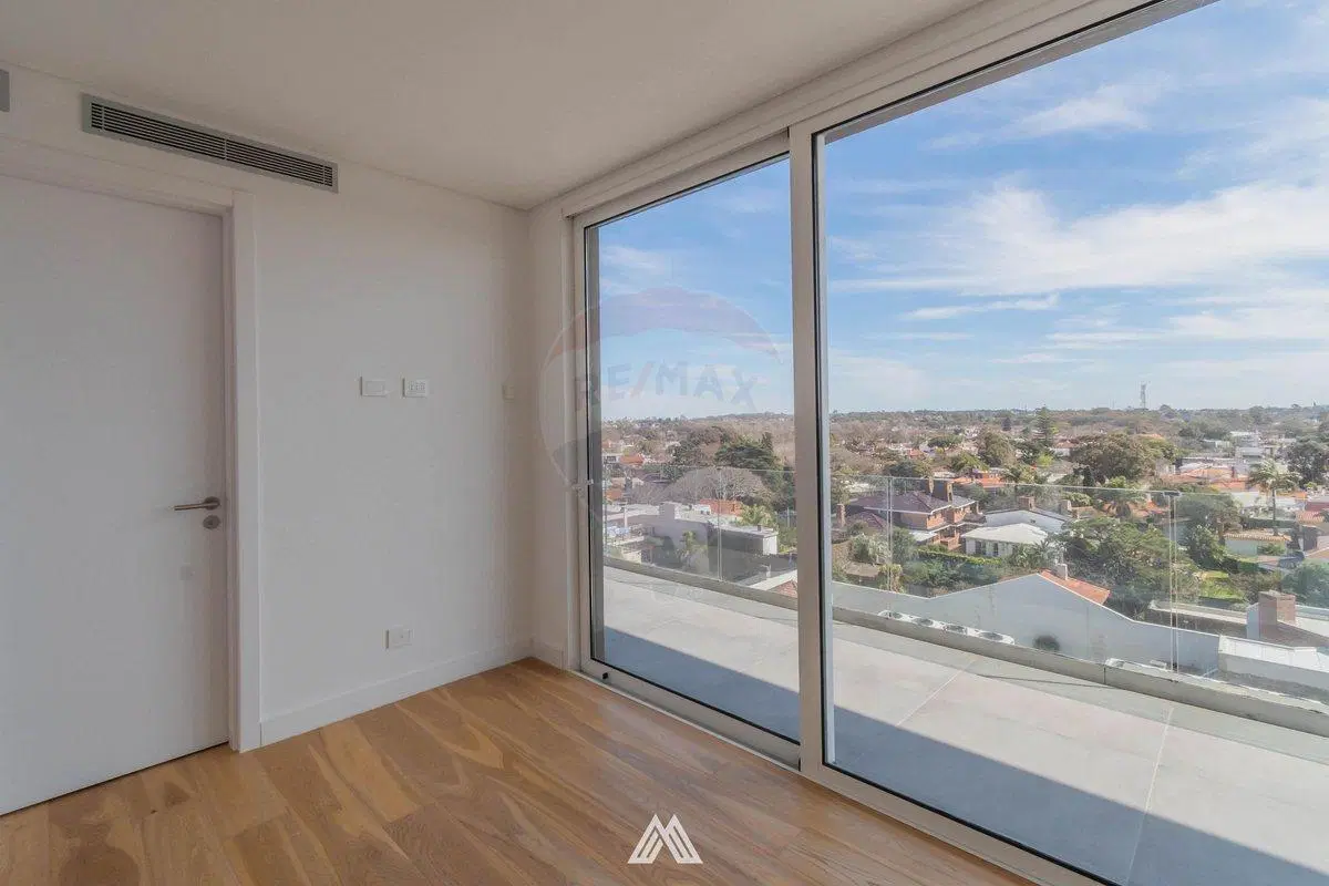 VENTA PENTHOUSE DUPLEX 4 DORM BILU RAMBLA CARRASC0 2