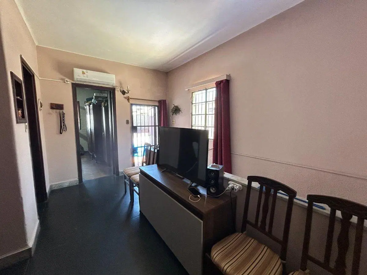 VENTA DE 2 CASAS CON GARAGE EN REDUCTO 3
