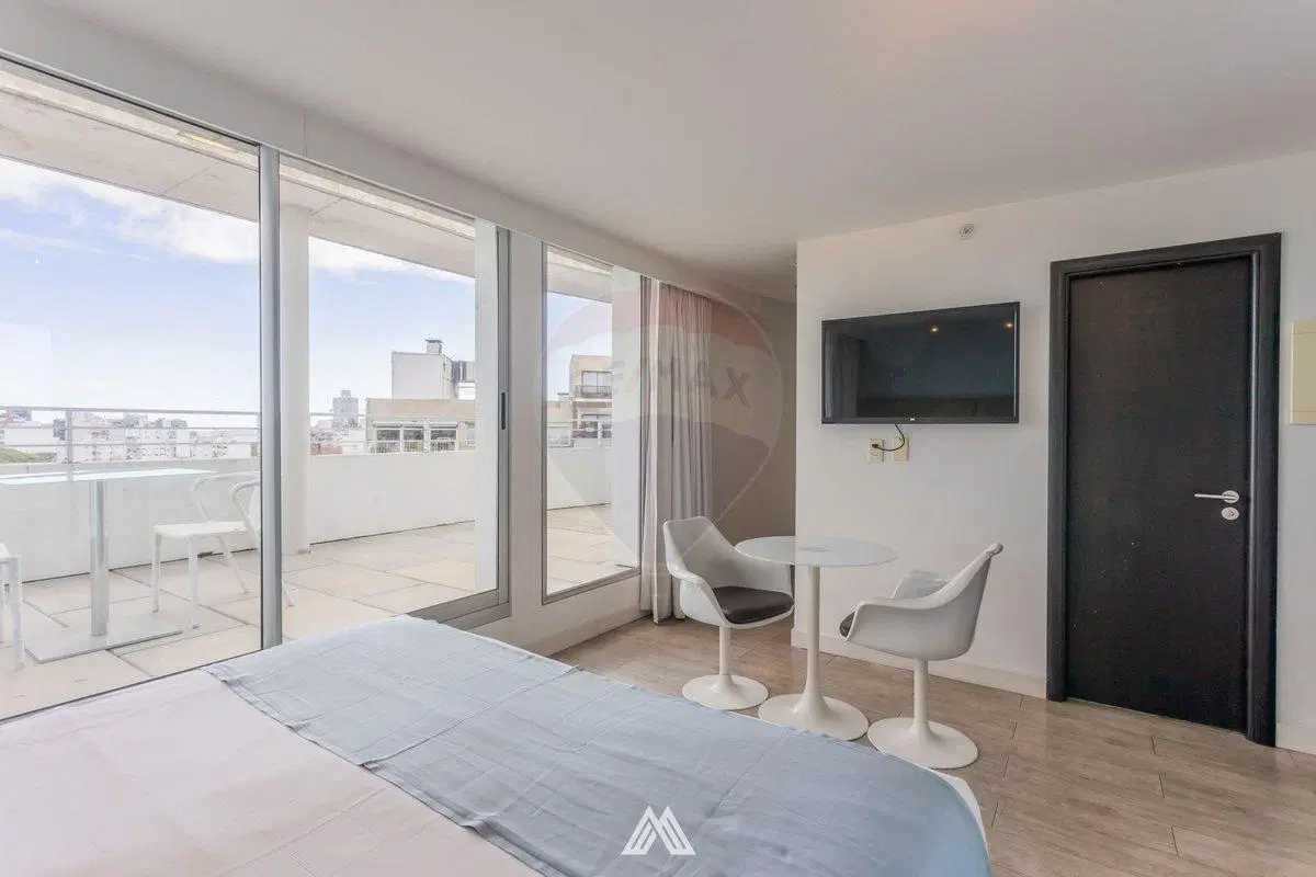 VENTA-mono penthouse terraza y gge-Pta CARRETAS 1