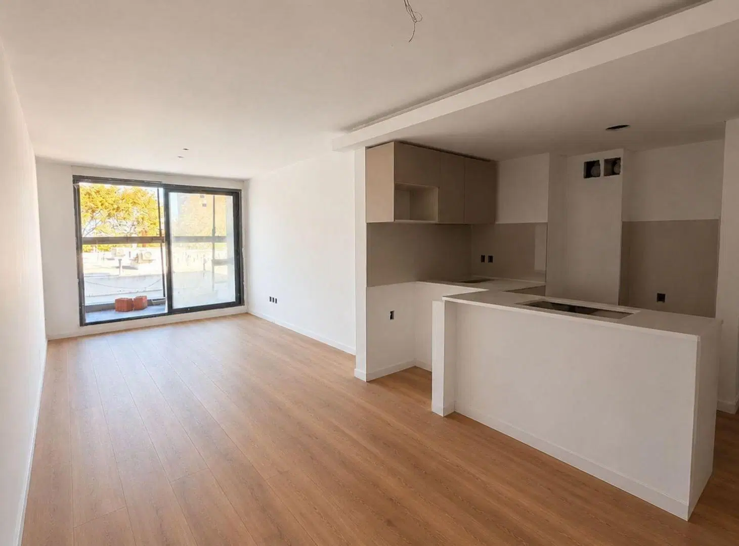 VENTA BARRIO SUR APTO 2 DORM. SEPTIEMBRE 26 FRENTE 4