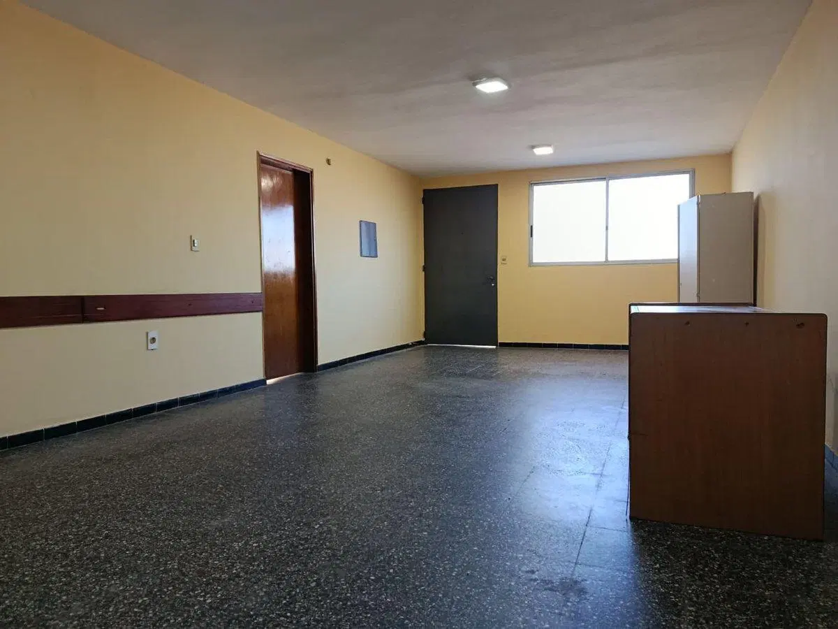 Alquiler galpón en Pando con 800m² de construcción 2