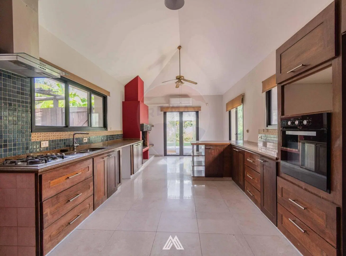VENTA CASA EN ALTOS DE LA TAHONA CON RENTA 3 DORM 2