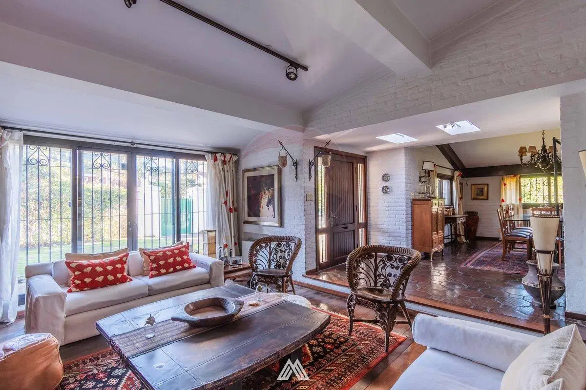 Venta casa Carrasco Sur 5 dormitorios piscina 3