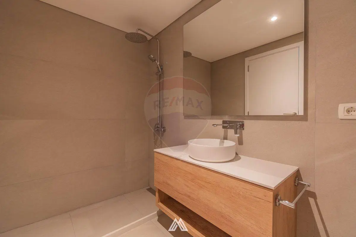 VENTA Apartamento 1 dorm EN POZO Lago Calcagno 5