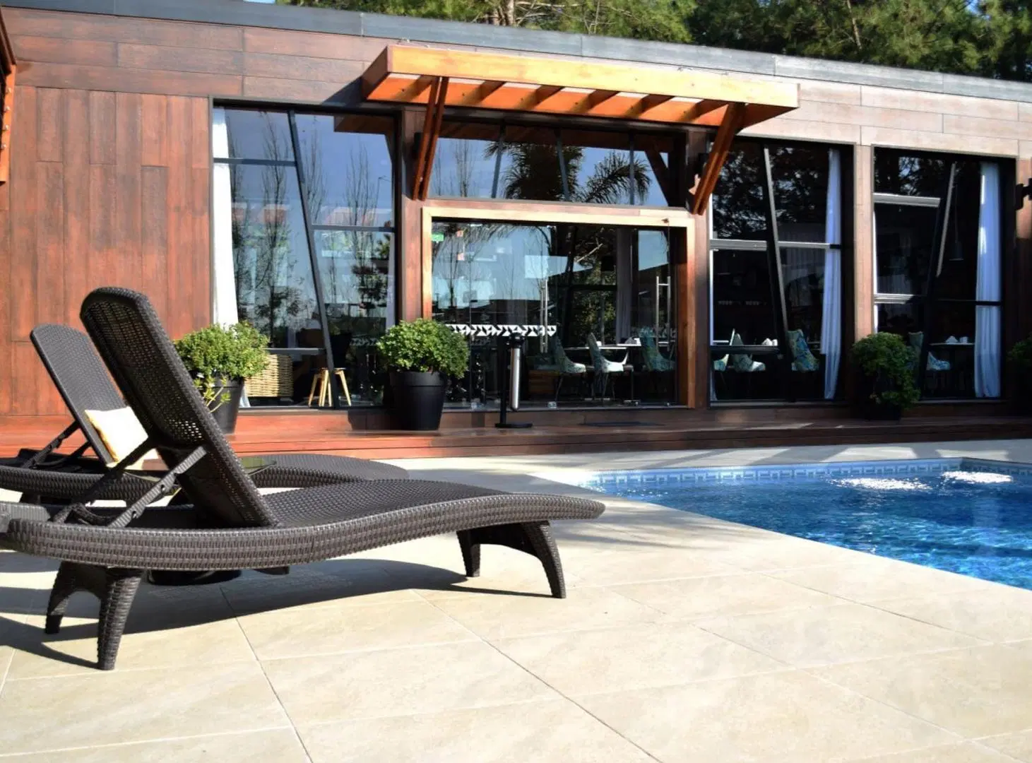 Venta Hotel 15 habitaciones y piscina con renta 5