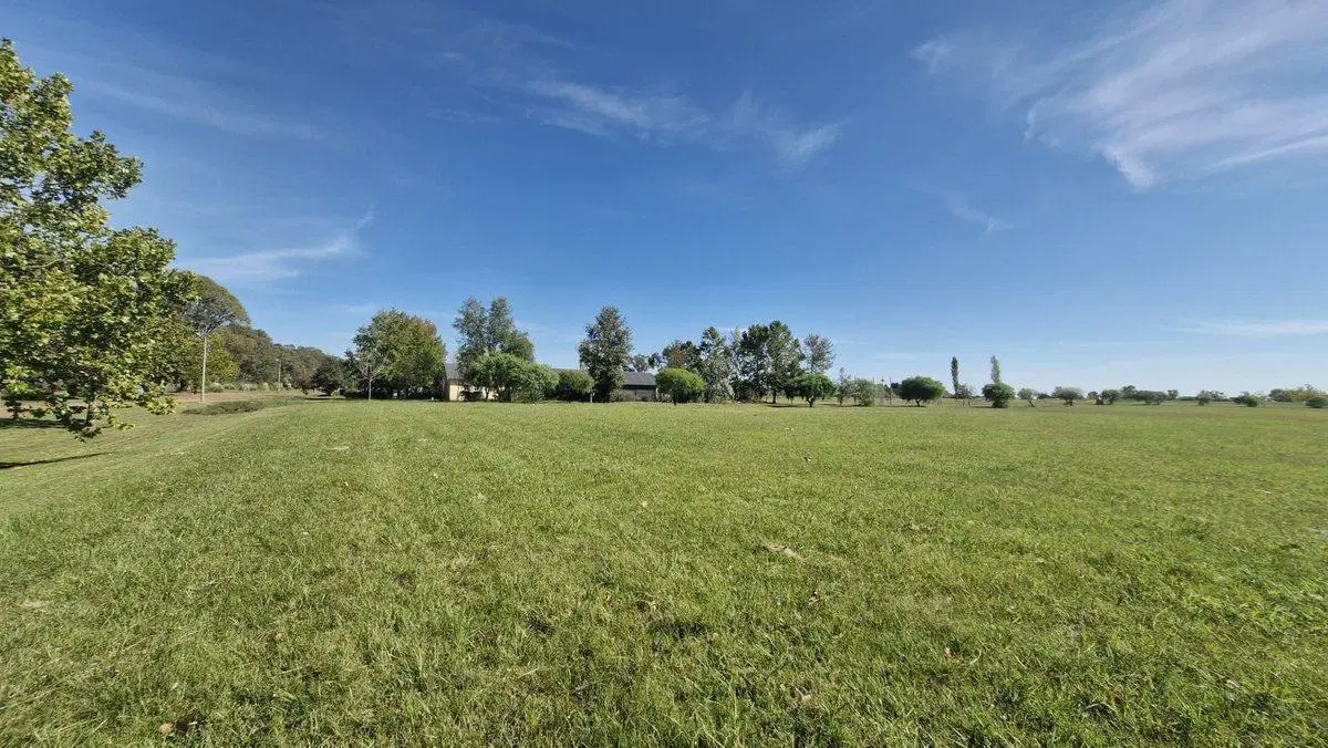 Venta Lote de 2375 m2 Barrio privado Carmelo Golf 5