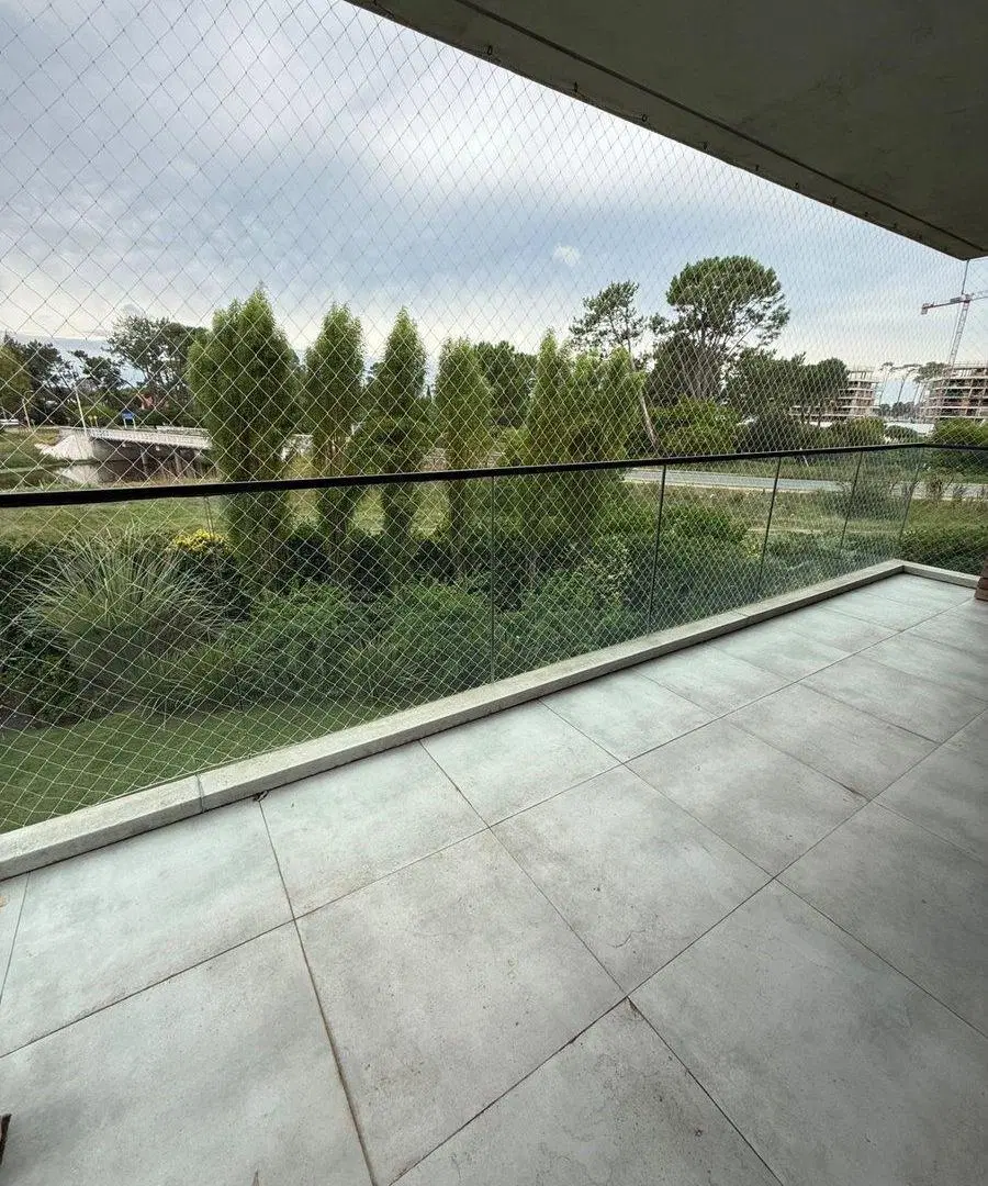 ALQUILA APARTAMENTO JARDINES DE CARRASCO 2 DORMIT 2