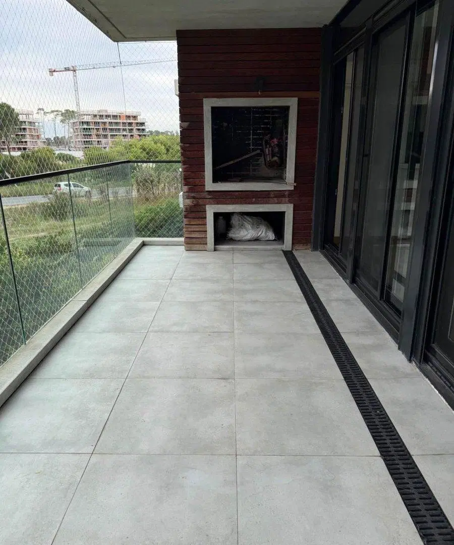 ALQUILA APARTAMENTO JARDINES DE CARRASCO 2 DORMIT 3