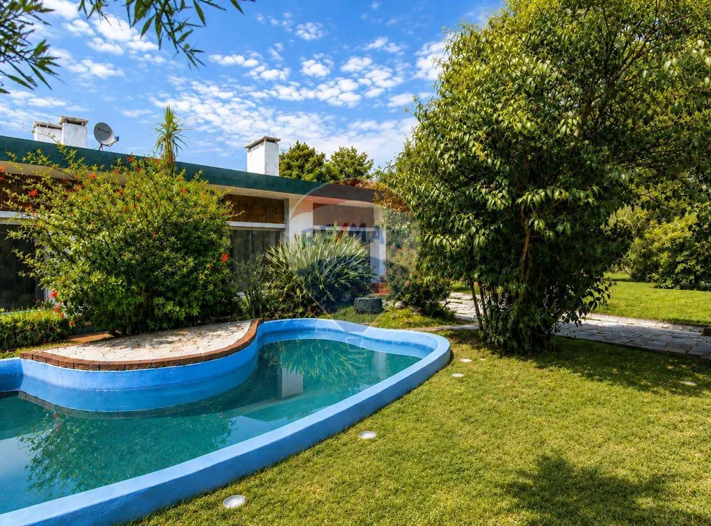 Venta Casas en doble Terreno Esquina Las Toscas 2