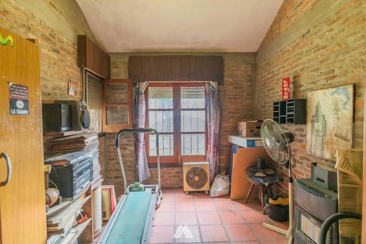 Venta Casa amplia y sólida Barrio Talar Pando 2