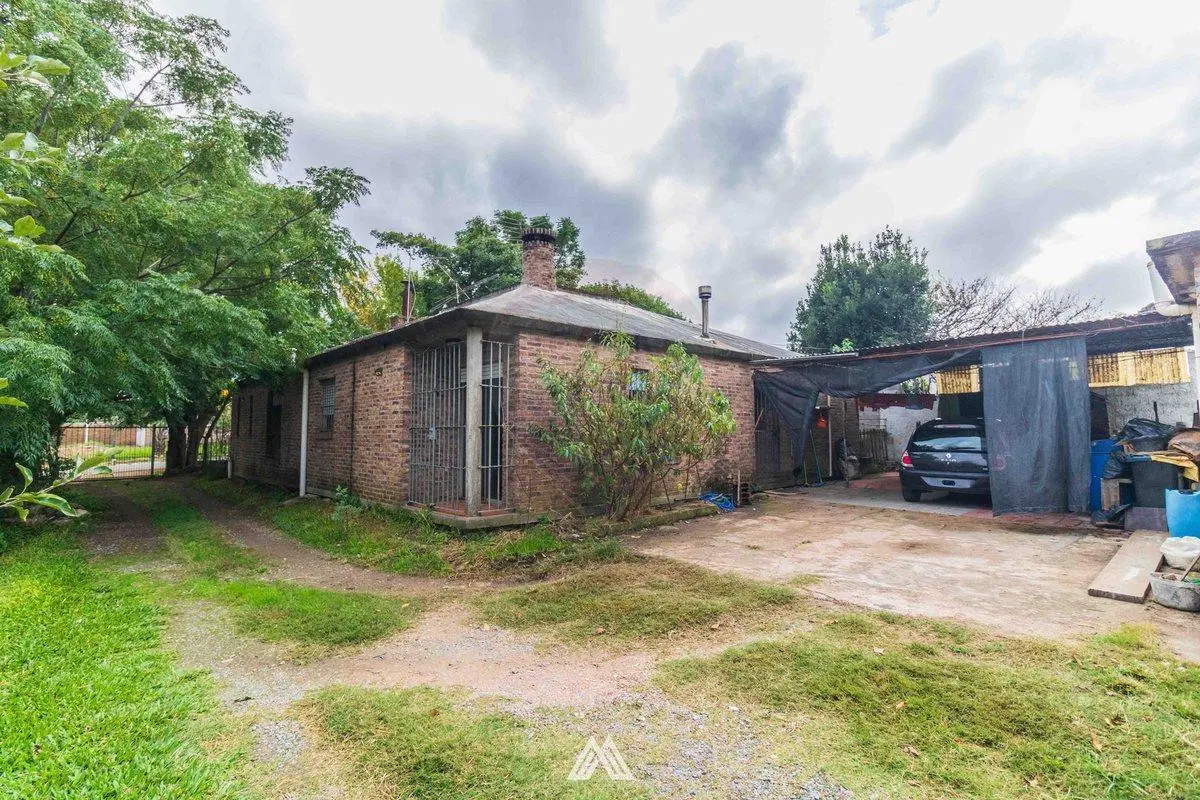 Venta Casa amplia y sólida Barrio Talar Pando 3