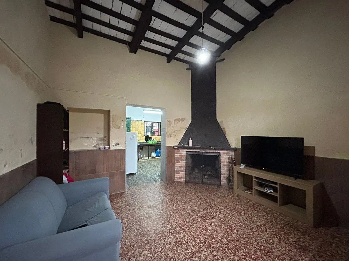 Venta casa 2 dormitorios y garage en Santa Lucía 2