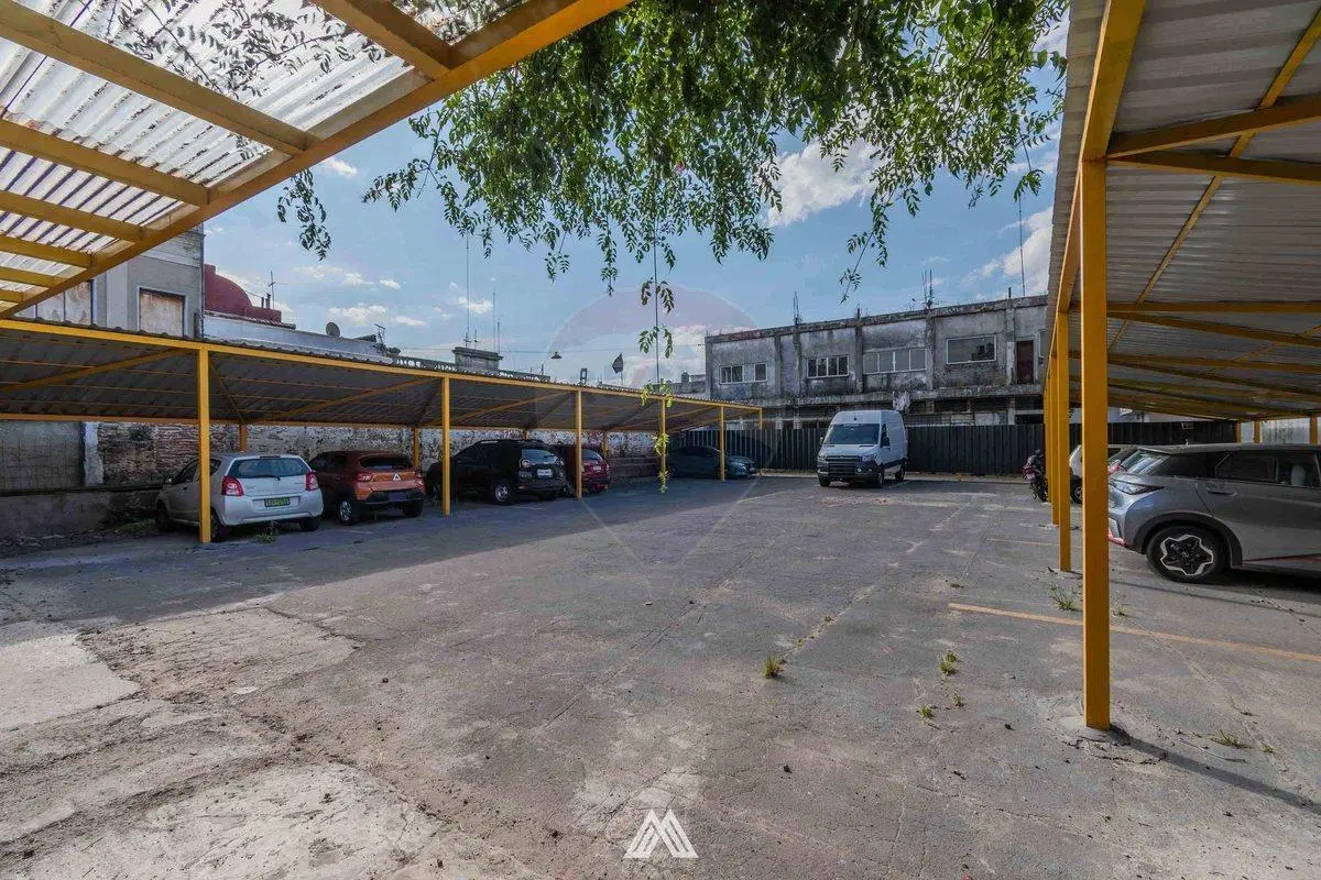 Venta terreno esquina con renta 575m2 - C.Vieja . 3