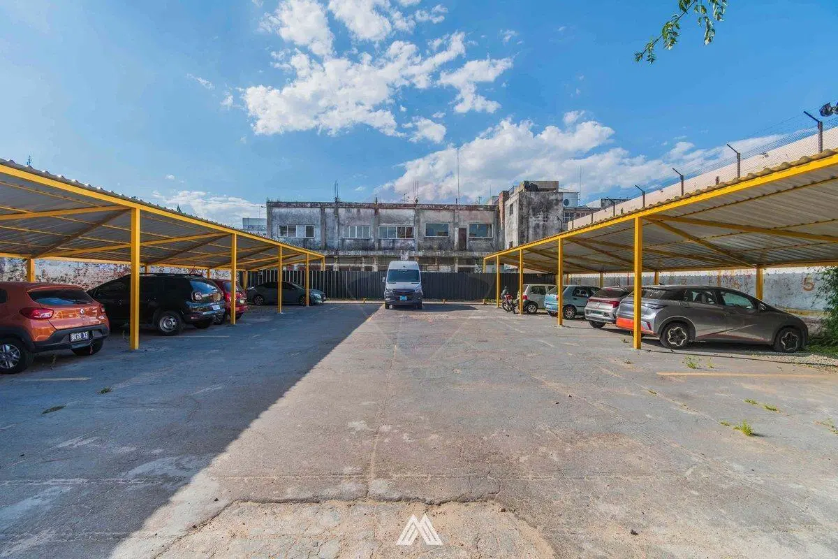 Venta terreno esquina con renta 575m2 - C.Vieja . 5